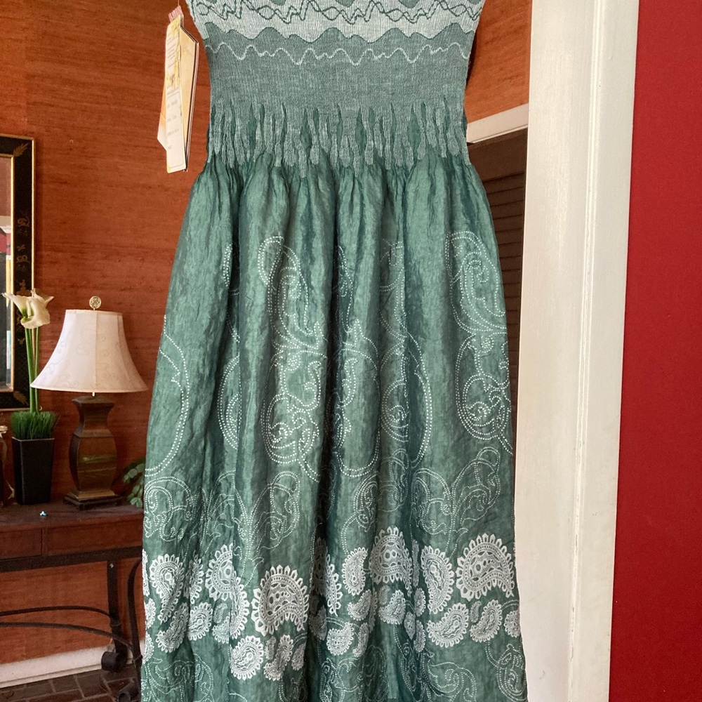 NWT LADIES LAPIS DRESS/SKIRT. ONE SIZE. EMBELISHED